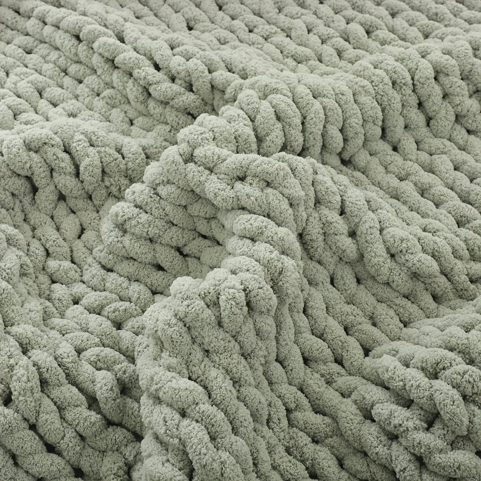 Chunky Knit Chenille Throw – 100% Polyester