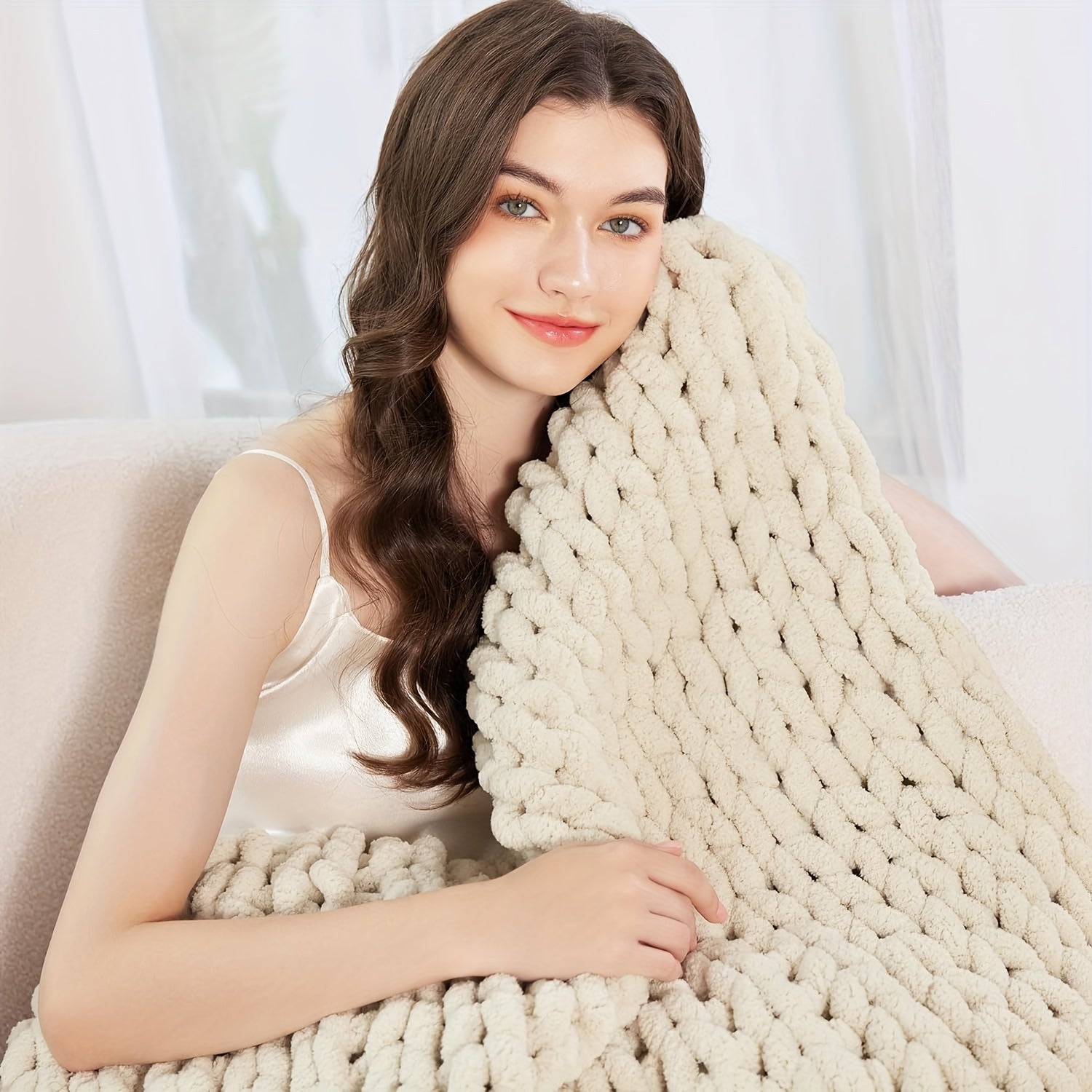 Chunky Knit Chenille Throw – 100% Polyester